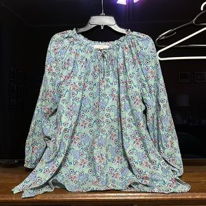 Blue floral 3/4 length sleeve